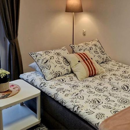 Apartament Zachodni Z Balkonem 4 Osoby Varsovie Extérieur photo
