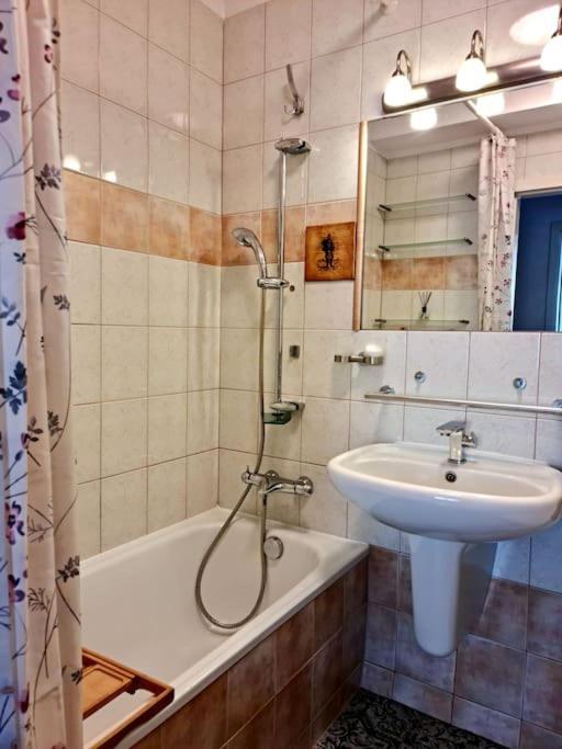 Apartament Zachodni Z Balkonem 4 Osoby Varsovie Extérieur photo